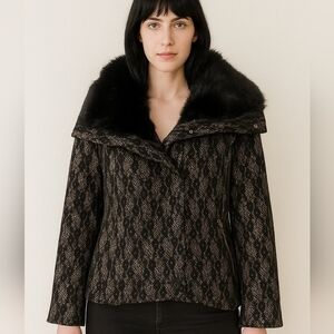 Bebe Vintage Women's Lace Mobwife Boho Jacket With Faux Fur Collar Size Small